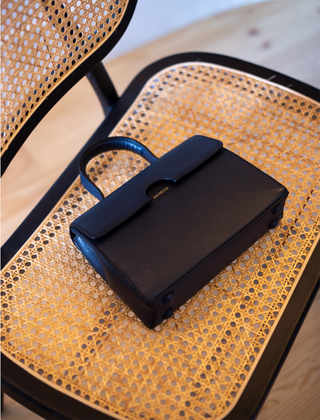 How to repair or replace your bag strap and handles