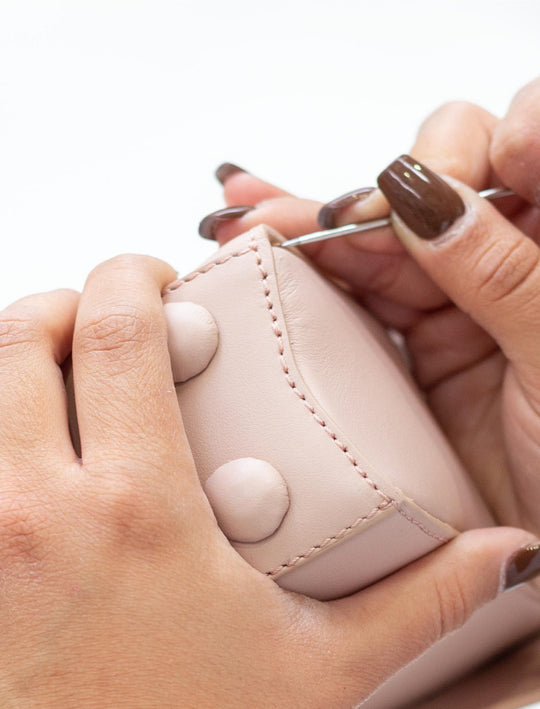 How to restore and revive a faded leather bag
